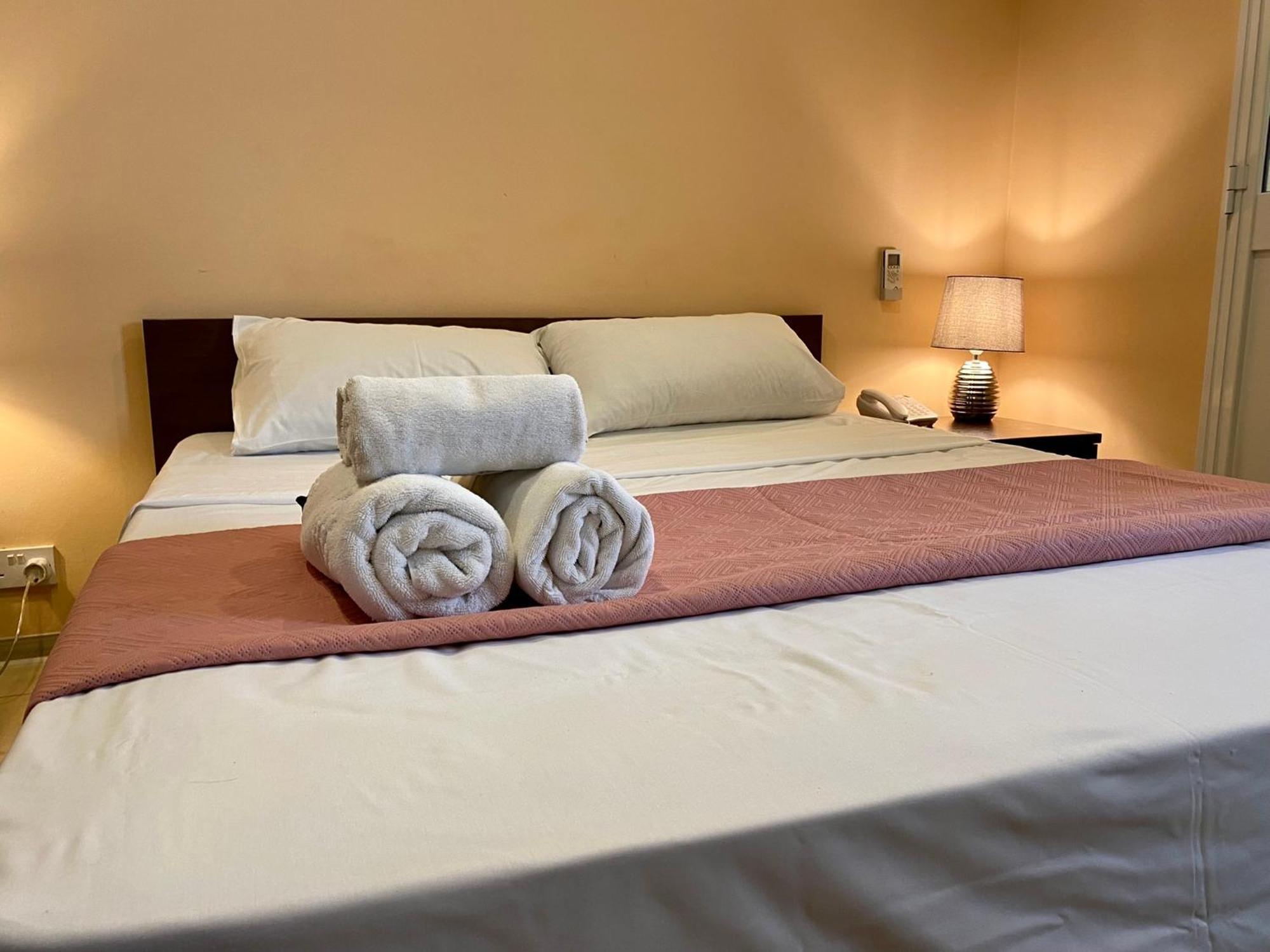 Malta Paradise Central Accomodation Hotel Saint Julian's Екстериор снимка