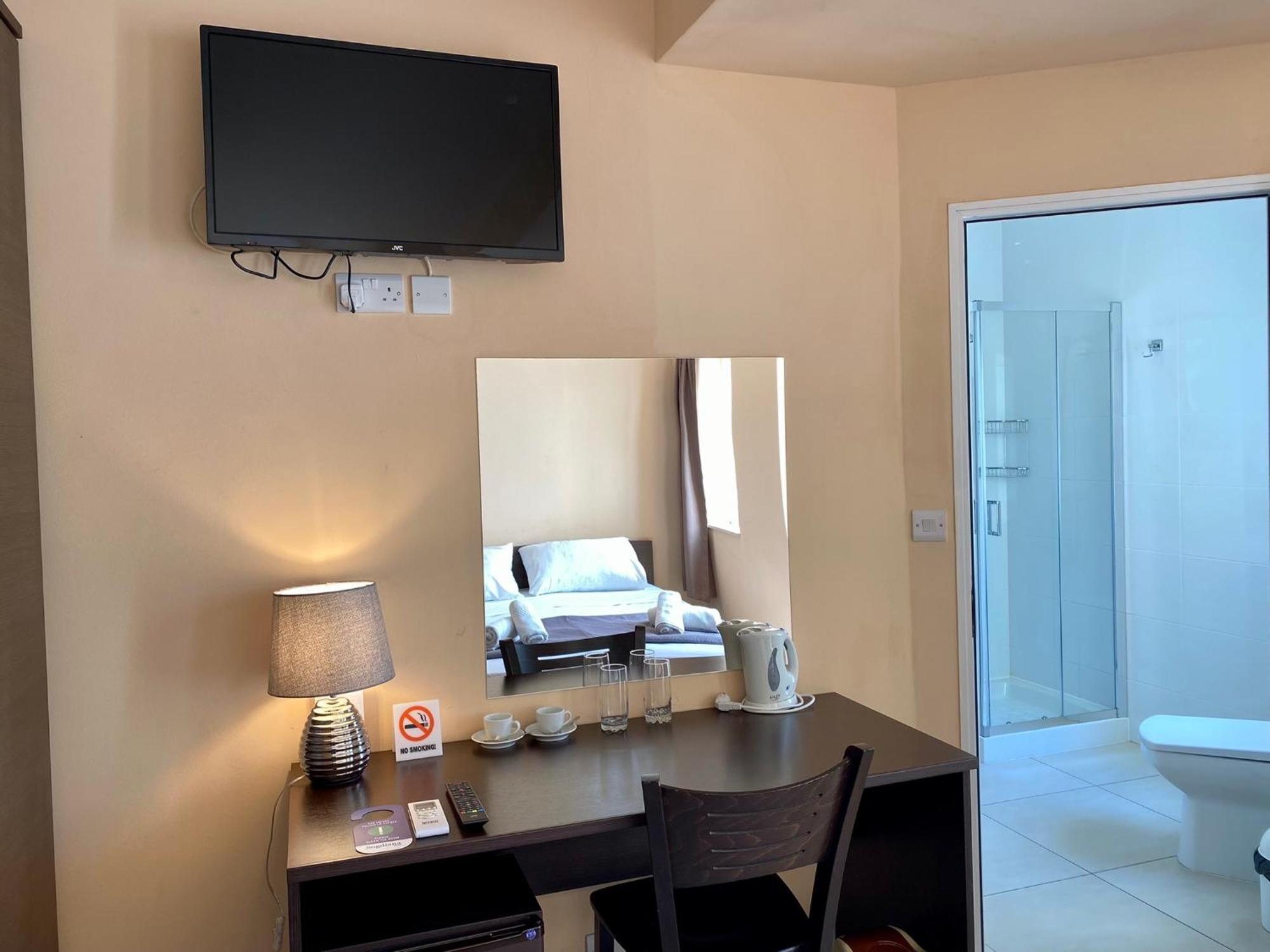 Malta Paradise Central Accomodation Hotel Saint Julian's Екстериор снимка