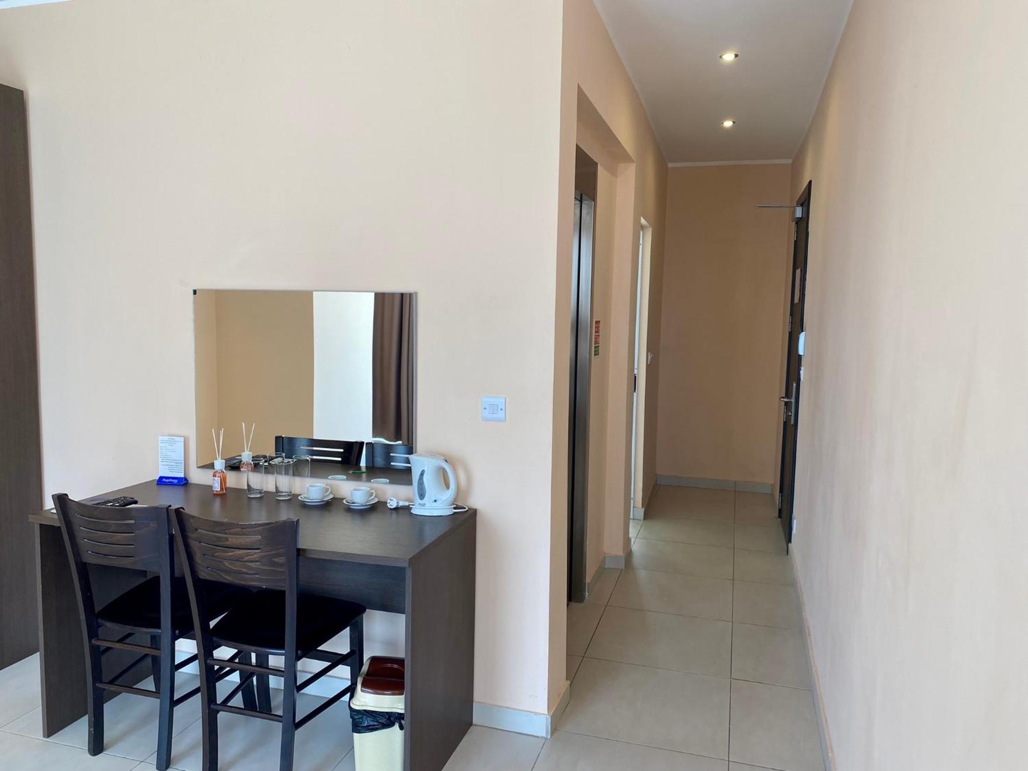 Malta Paradise Central Accomodation Hotel Saint Julian's Екстериор снимка