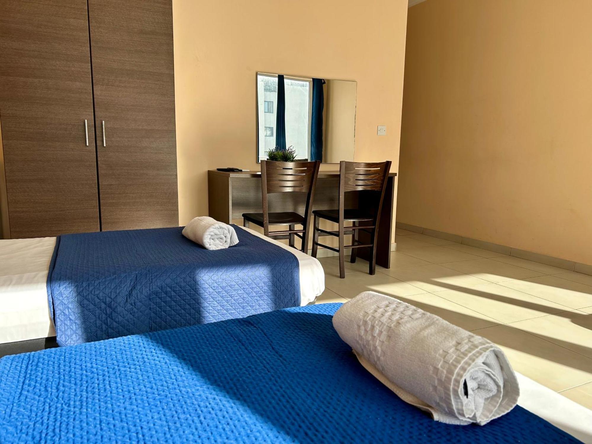 Malta Paradise Central Accomodation Hotel Saint Julian's Екстериор снимка