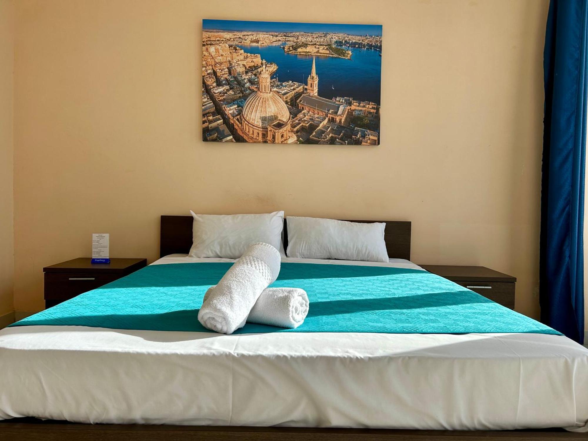 Malta Paradise Central Accomodation Hotel Saint Julian's Екстериор снимка