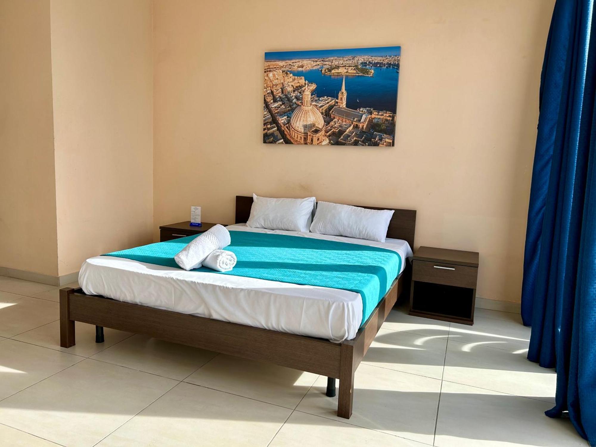 Malta Paradise Central Accomodation Hotel Saint Julian's Екстериор снимка